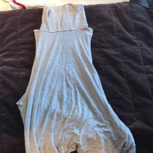 Sleeveless turtleneck crop top